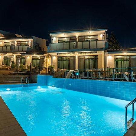 Club Houses Stefvall กลาวาตาร์ตซิ ภายนอก รูปภาพ