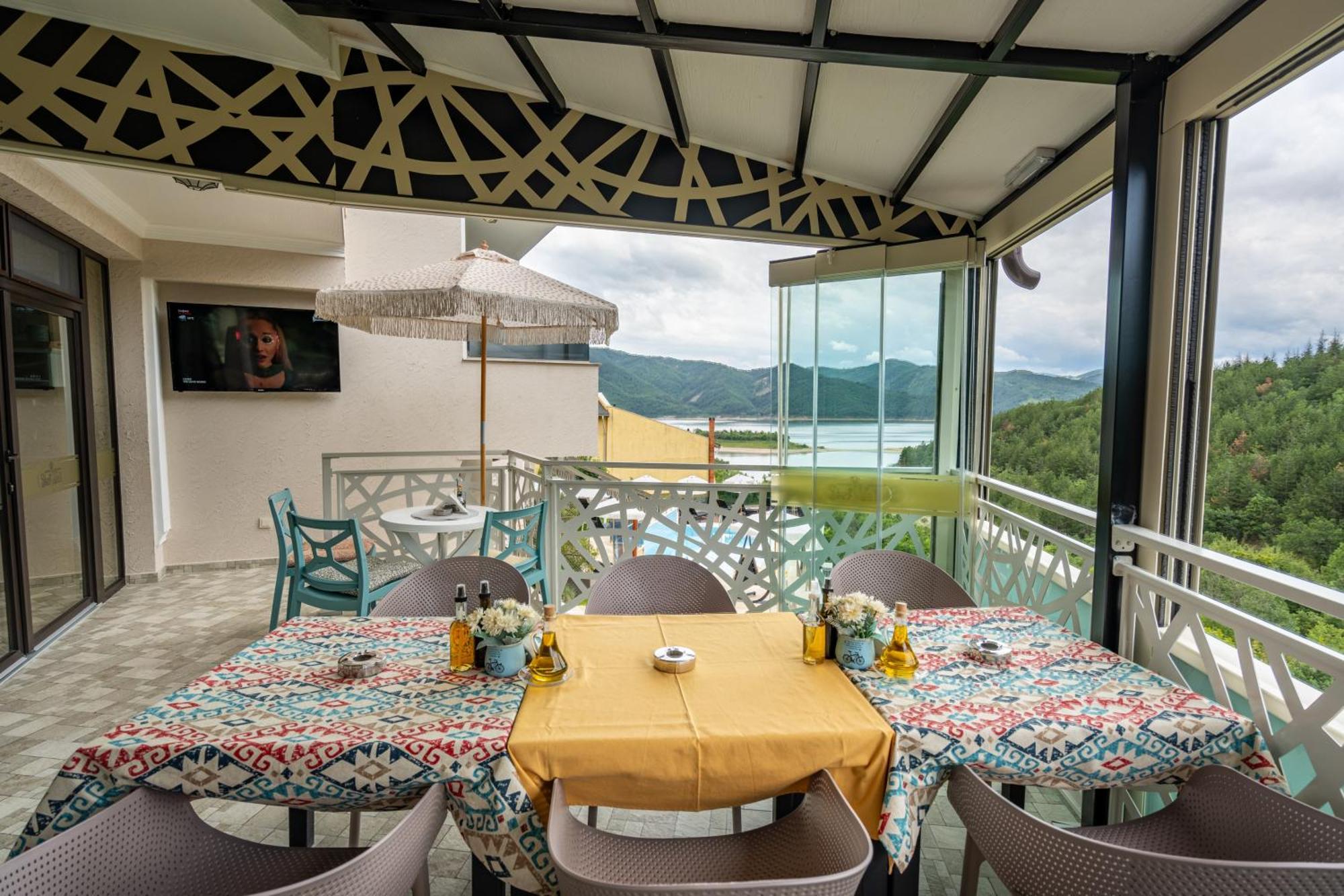Club Houses Stefvall กลาวาตาร์ตซิ ภายนอก รูปภาพ