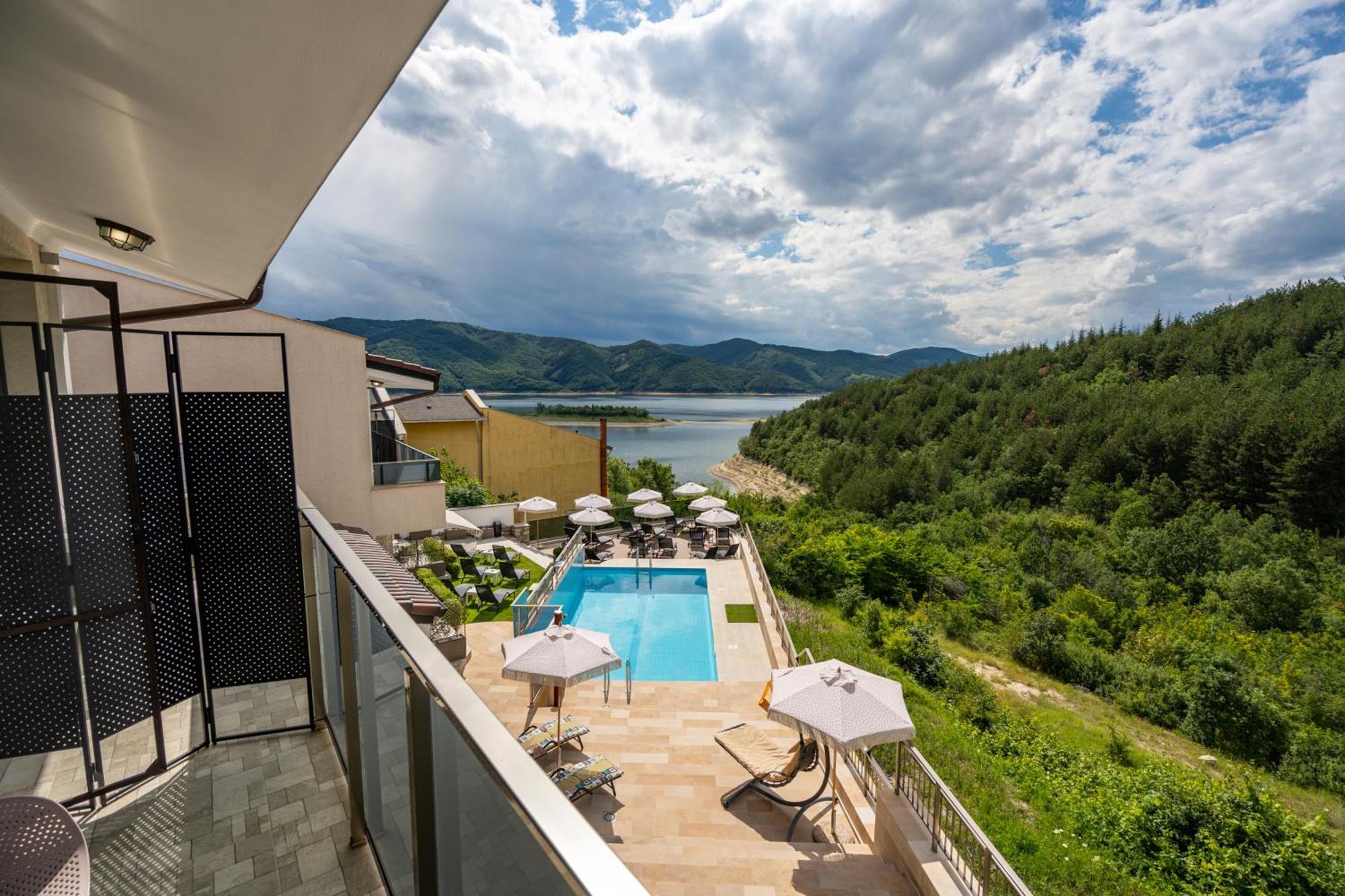 Club Houses Stefvall กลาวาตาร์ตซิ ภายนอก รูปภาพ